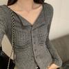 28/5000 Sweet and spicy small jacket slim short early autumn new knit cardigan high-grade sense of niche autumn and winter grey shirt