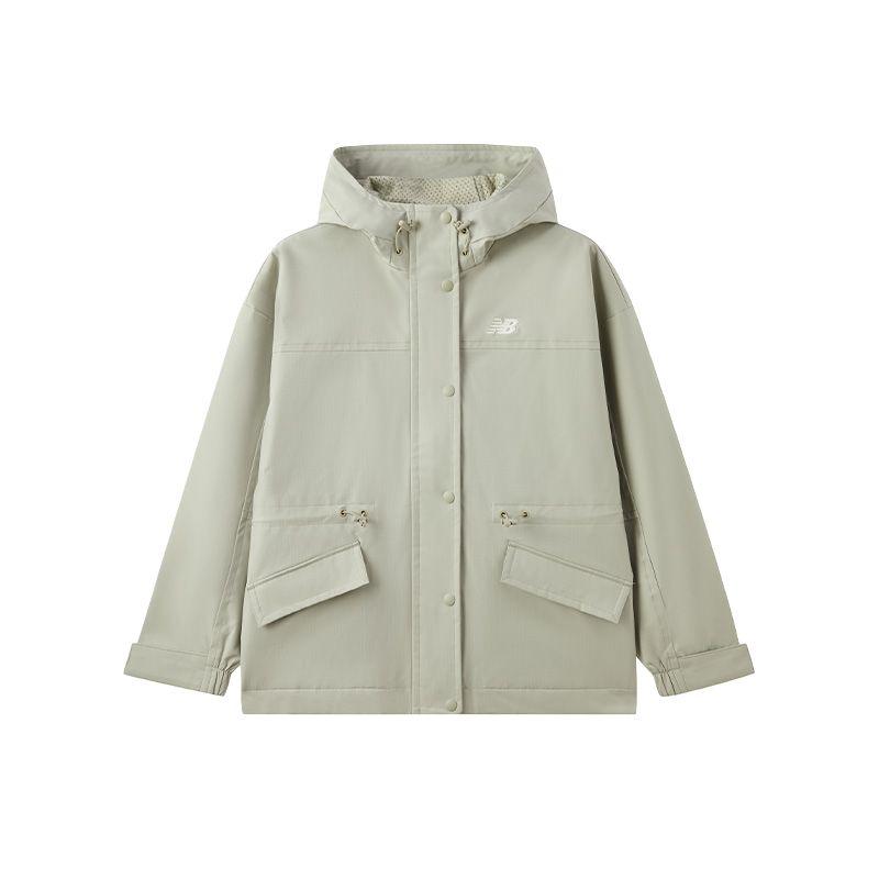 

New Balance Jackets Women s Light Green Hooded Moderate Other AWJ51365-OVN L