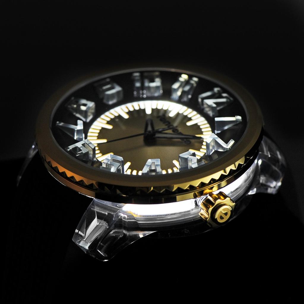 FLASH Watch TG530006 Black Dial Stainless Steel Mineral Glass Quartz 51mm Watch [Tendence] [Used]