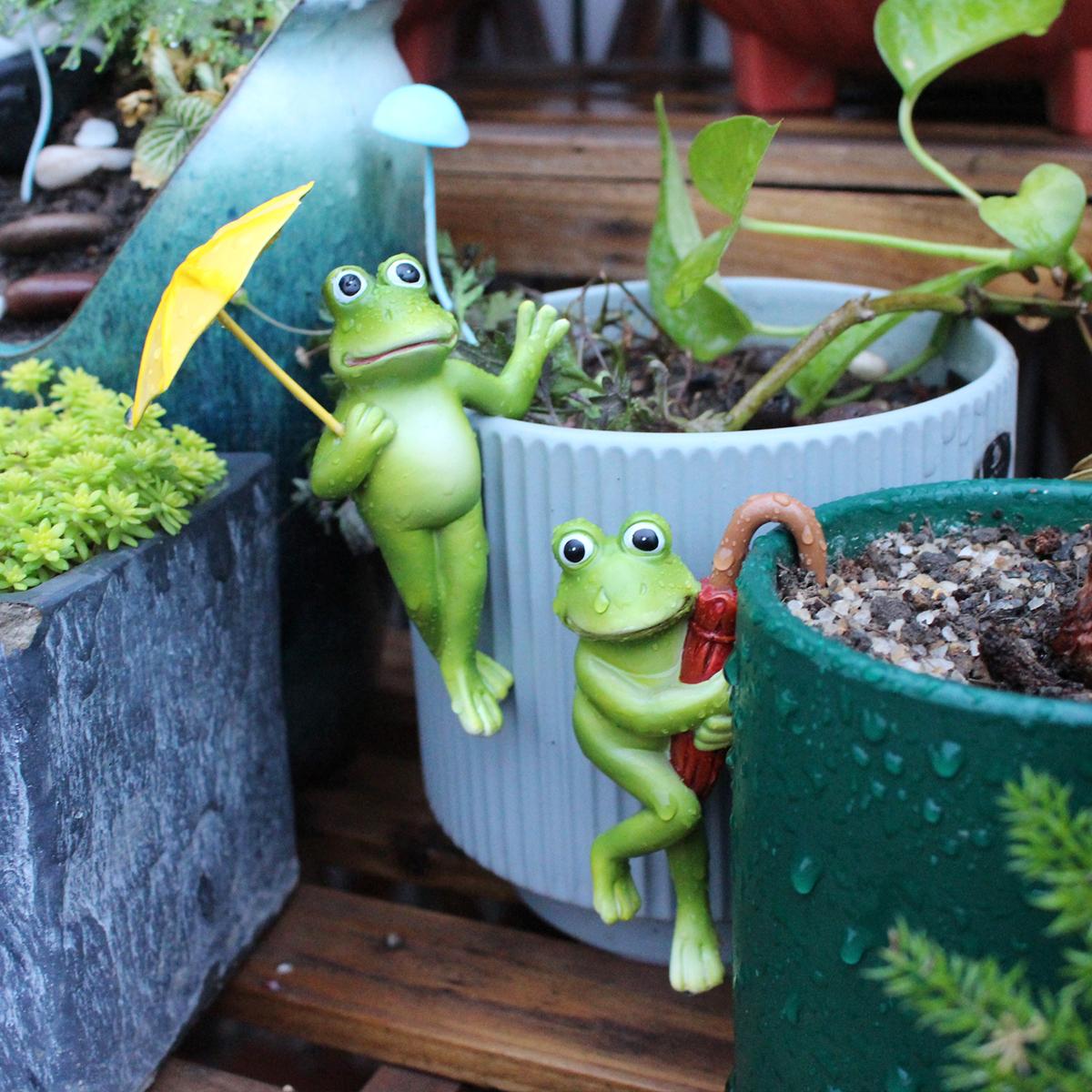 

2-piece set of frog holding umbrella, creative garden bonsai decoration pendant, home DIY pet pendant