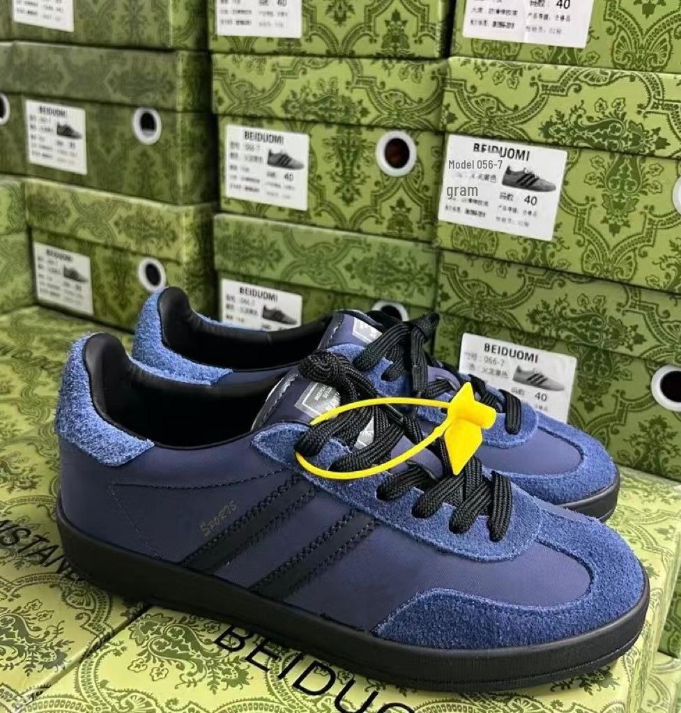 

Женские кроссовки 2025 года в стиле ретро из темно-синей кожи: Круглый носок, соответствующий цвет, шнуровка, мягкая подошва 39