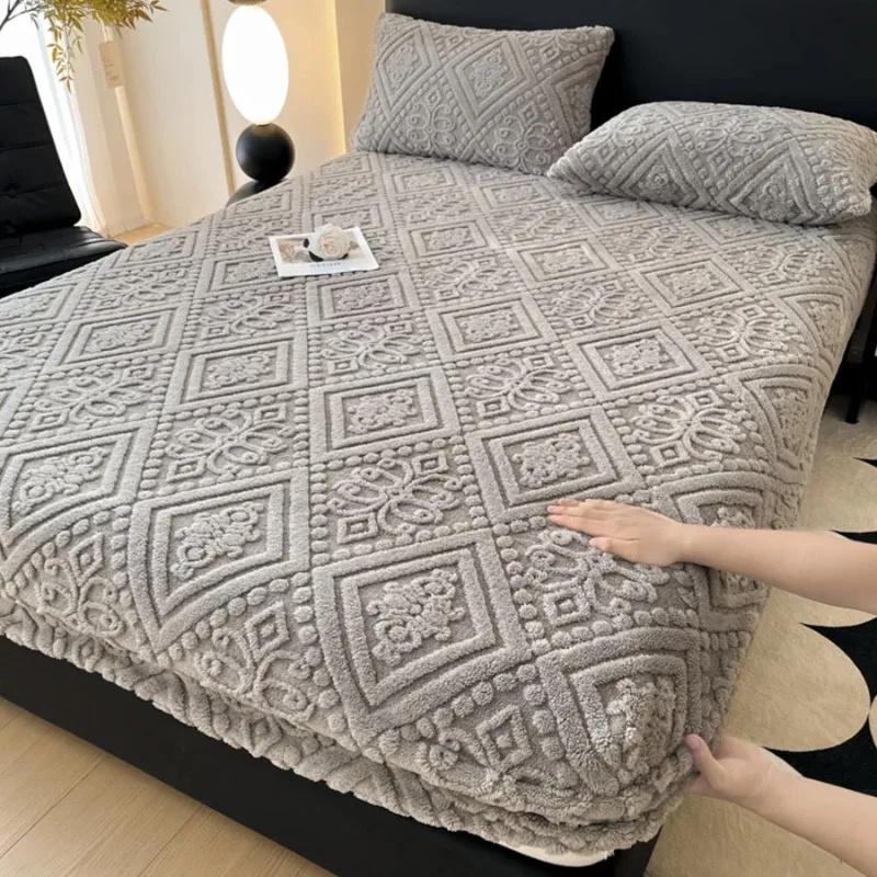2026 NEW Winter Plush Warm Fitted Sheet Bed Protector Cover Bedding Mattress Topper Non Slip Bedspread