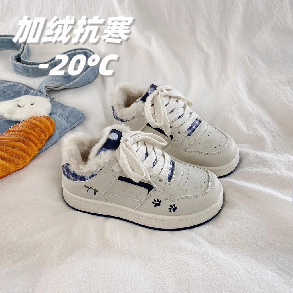 Winter velvet warm thick-soled little white shoes  new niche two cotton board shoes student casual bread