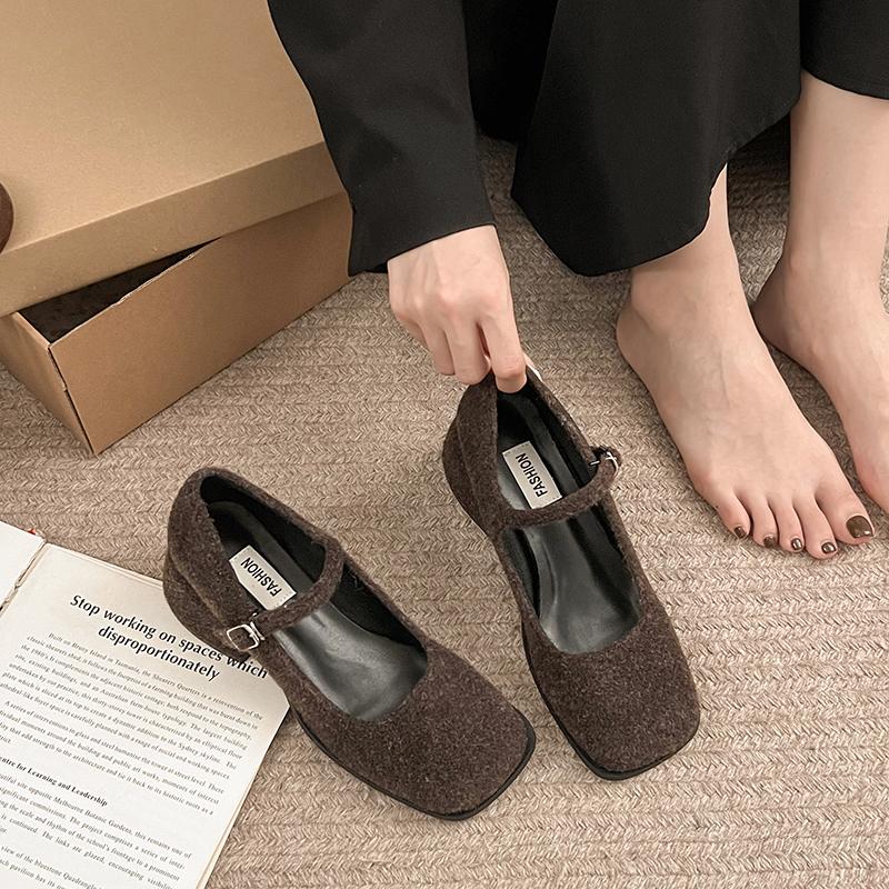 Fashion 2025 Fashionable Simple and Elegant Spring Designer Woman Shoes Fashion Shallow Thick Heels Elegant Party Female Shoes