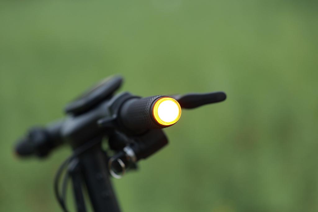 KuKirin Ηλεκτρικό Πατίνι A1 800W Μοτέρ, 48V 13Ah Μπαταρία Λιθίου, Ελαστικά Κενού 10 ιντσών, 45 χλμ. Αυτονομία, 45 χλμ./ώρα, Διπλά Δισκόφρενα Ηλεκτρικό Πατίνι