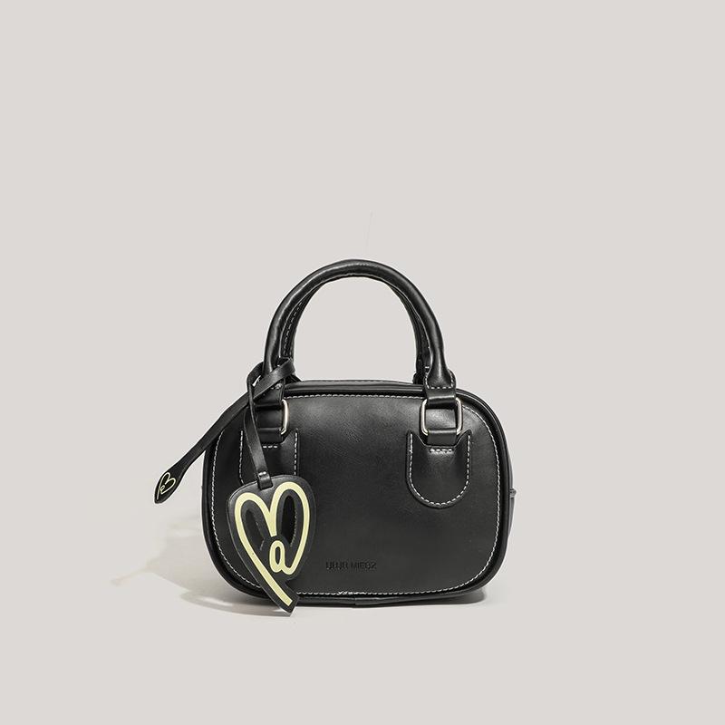 

Autumn and winter retro fashion high-end messenger bag casual versatile work commuter shoulder handbag