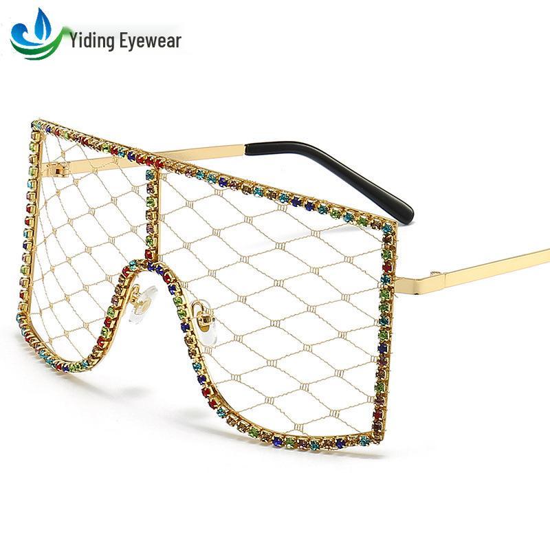 

Солнцезащитные очки из сетки со стразами своими руками: Трендовые персонализированные праздничные очки для женщин