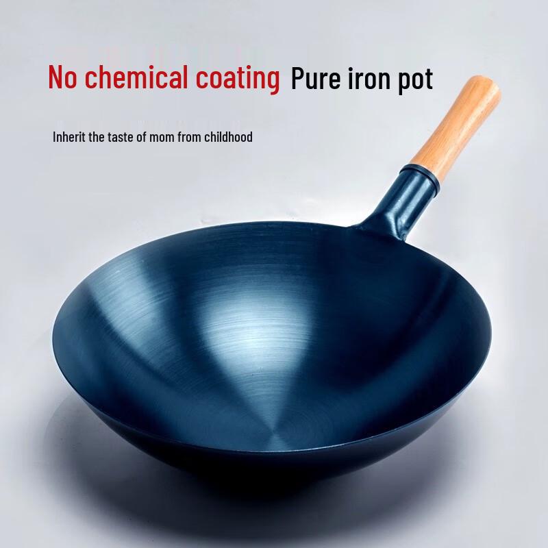 Traditioneller handgeschmiedeter Eisenwok