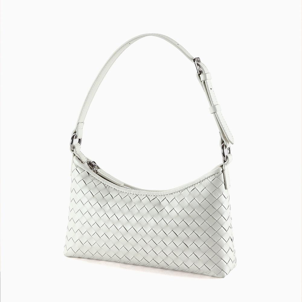 Retro handmade sheepskin woven bag women's bag winter high-end trend leather women's bag Guangzhou luggage