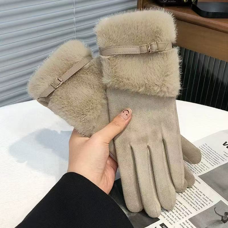 Winter Plush Warm Gloves for Women Thick Touch Screen Metal Buckle Decoration Touch Screen Gloves Windproof Commuting Accessory