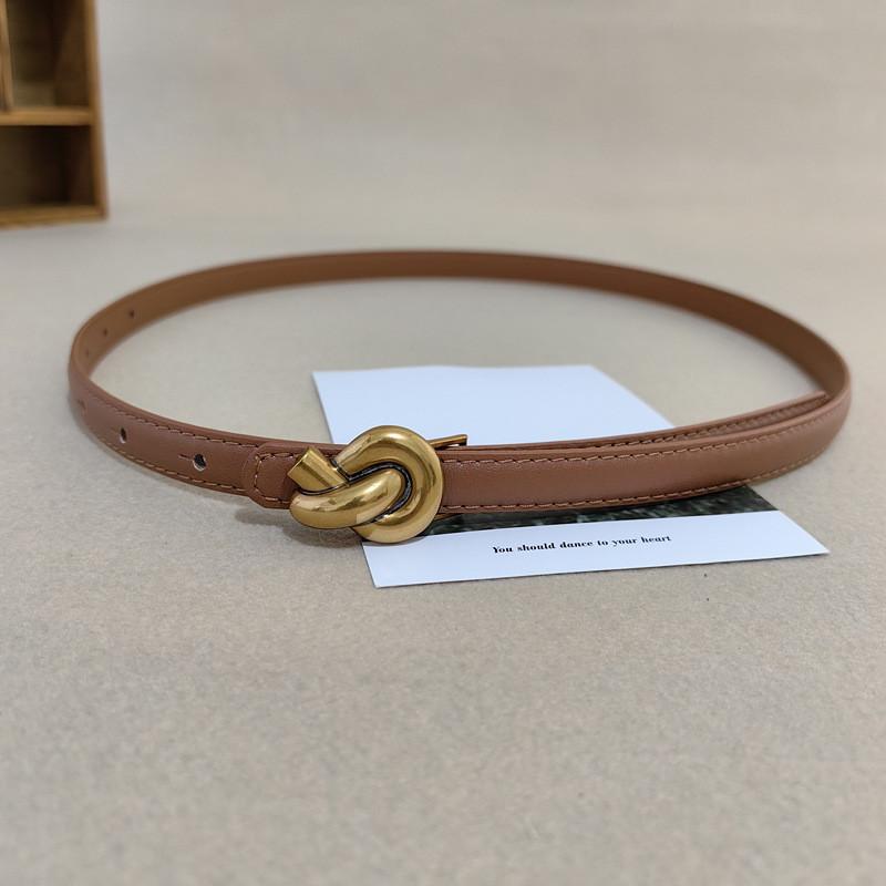 Waist Handmade Leather Belt For Women With Alloy Fastener For Trendy Wear Casual