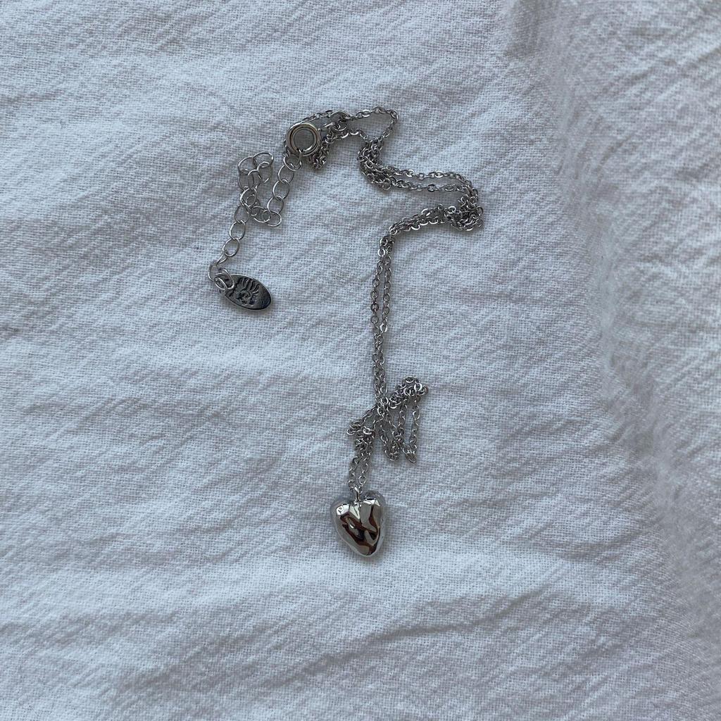 Korean Niche Hammered Meteorite Enamel Necklace with Red Heart Pendant