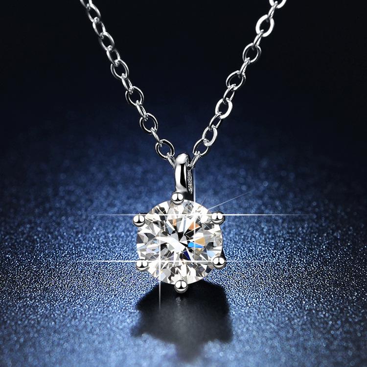 

Ожерелье с муассанитом в форме сердца и четырехлистного клевера для женщин - Коллекция инфлюенсеров Xiaohongshu Douyin Kuaishou