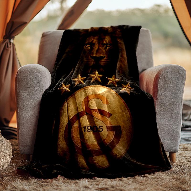 Galatasaray Flannel Blanket Soft Warm All-Season Throw, Design for Camping, Car Travel, Hiking Sofa, Bed, Office Perfect Gift for Parties