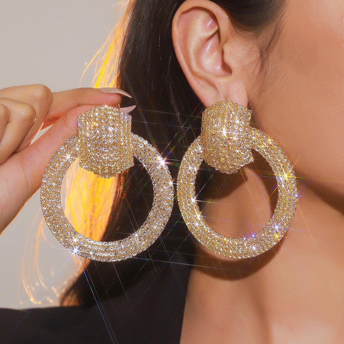 Черные невыцветающие круглые серьги с электрофорезом для женщин с яркой индивидуальностью и большими кольцами золотой