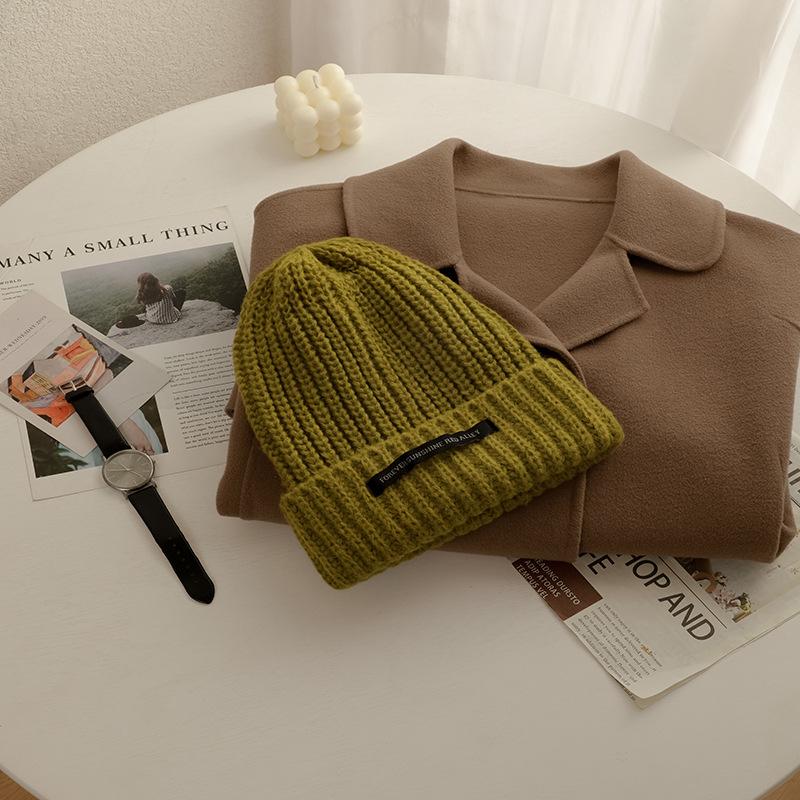 Мужская и женская теплая модная шапка на осень и зиму для пар — фото 18