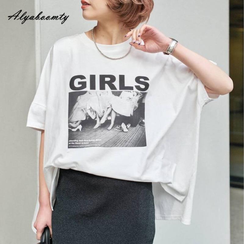 

Fashion Summer Women Streetwear Oversized T-Shirt O Neck White Brown Character Letter Print Baggy Top Stylish Split Cotton Tee ONE SIZE білий