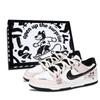 Dunk Black White, Lucky Kitten Abrasion Resistant Abrasion Resistant Low Top Skateboard Shoes Unisex Light Pink DD1391-100(Team883-)
