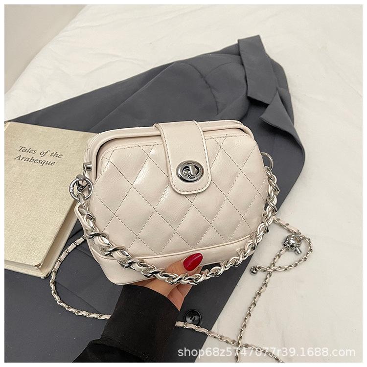 

Сумка-коробка женская 2025 взрыв супер огонь ромбовидная цепочка маленькая сумка высокое чувство инс универсальная сумка-мессенджер сумка-ракушка тренд белый