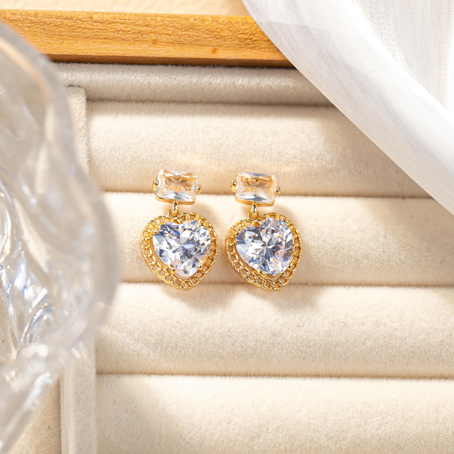 High-End Women s Luxury Heart-Shaped Wing Earrings