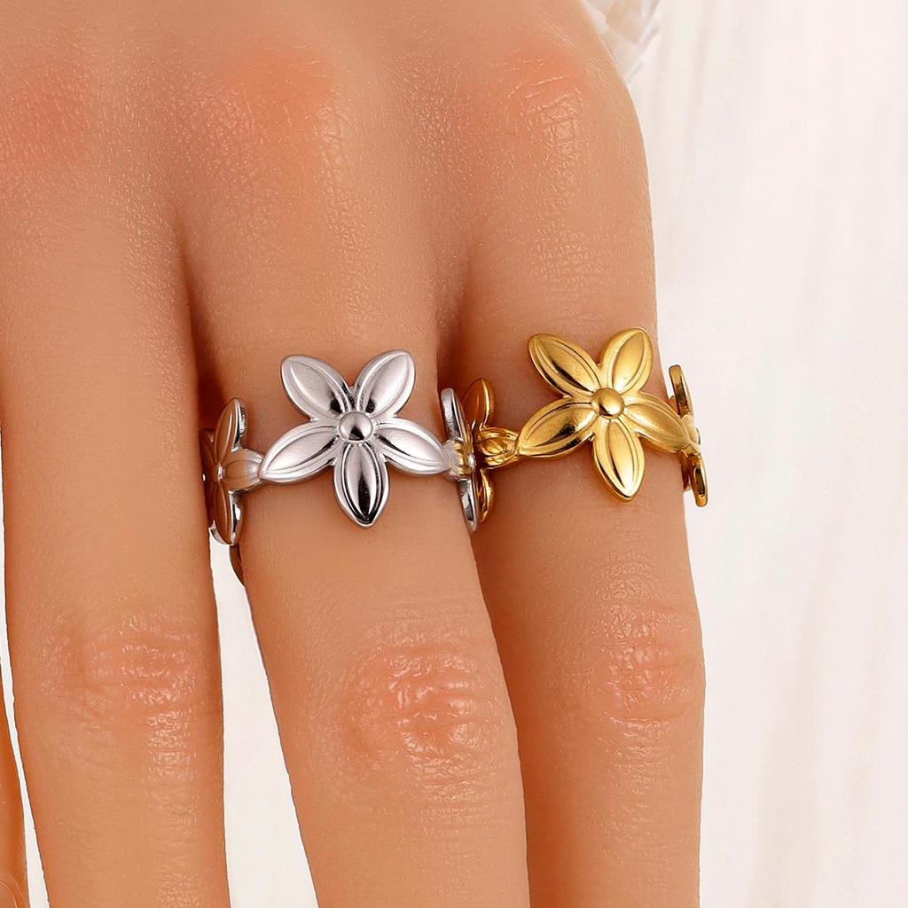 18K Gold-Plated Stainless Steel Flower Ring – Elegant, Versatile Open Design for Women