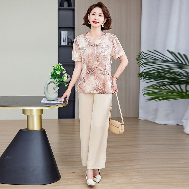 

Летний цветочный комплект из двух предметов большого размера - рубашка с коротким рукавом для женщин среднего и пожилого возраста XXL (110-125 lbs) розовый