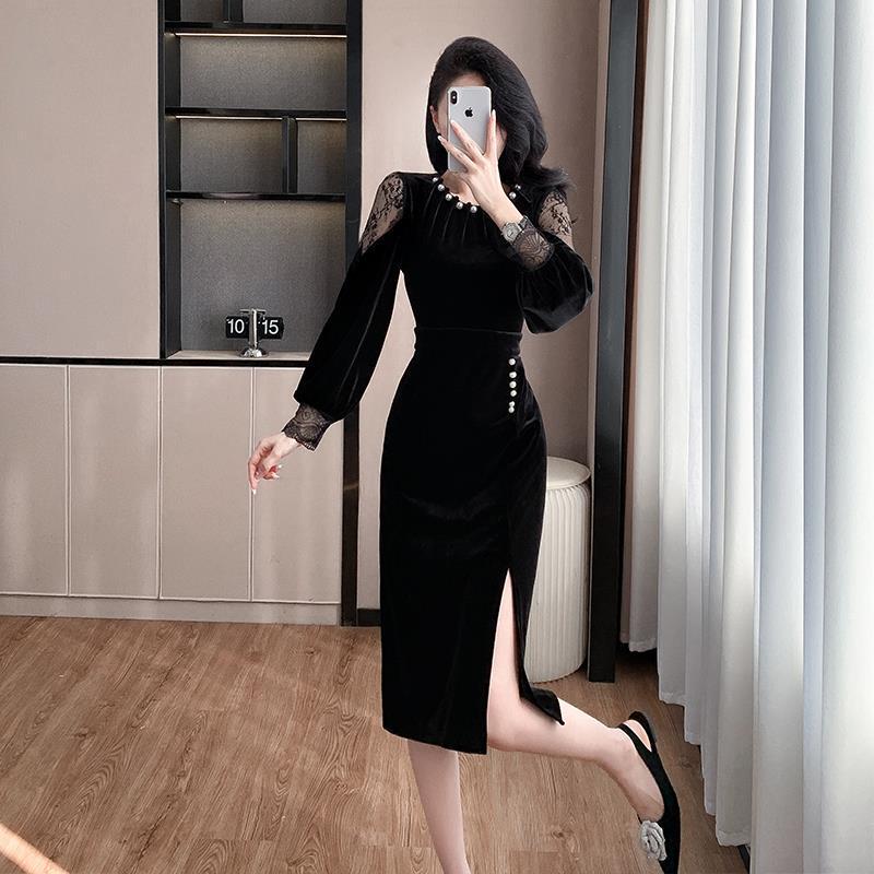 2025 Elegant Velvet Waist-Slimming Dress