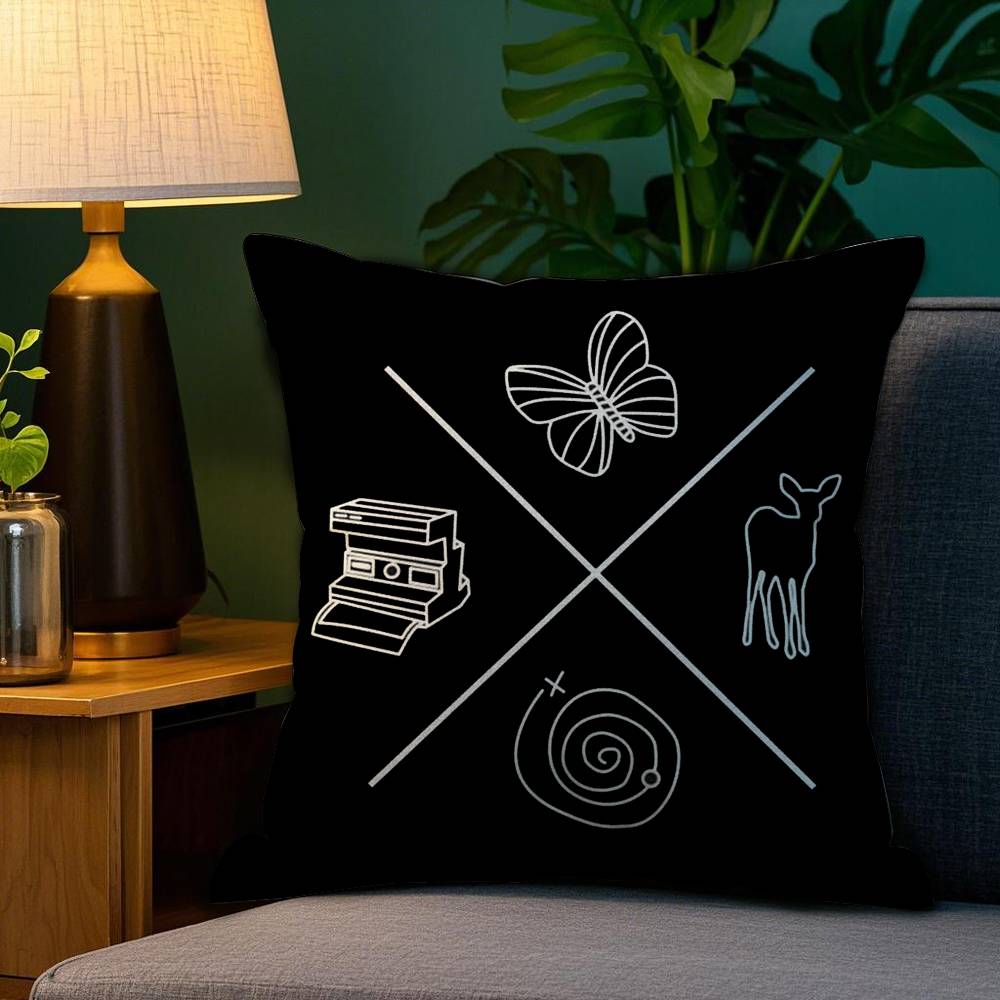 L-Life Is Strange Pillow Case Plush Fabric Soft Double Sided Print Home Sofa High Quality Cushion Cover Throw