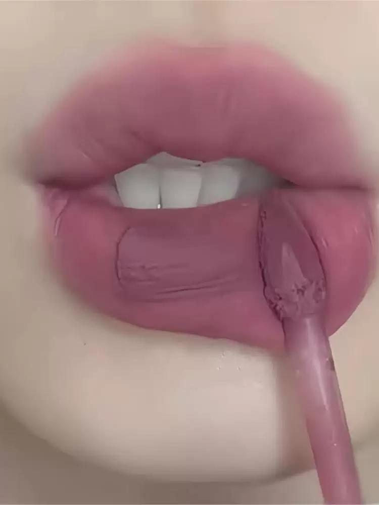 It's like Olive Skin. Its Life Is Lip Lacquer! Smoked Taro Low Saturated Lip Mud Dry Rose Smoke Purple Lipstick