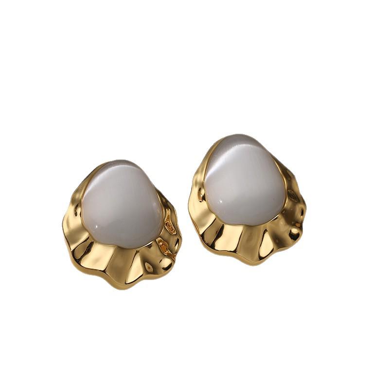 French Retro Cat's Eye Teardrop Stud Earrings - Elegant, Transparent & Fashionable High-End Design