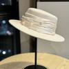 Ultra-rich Gold Pleated Ribbon Pearl White Flat Top Autumn and Winter Woolen Hat for Women High End Fashion Holiday Trend