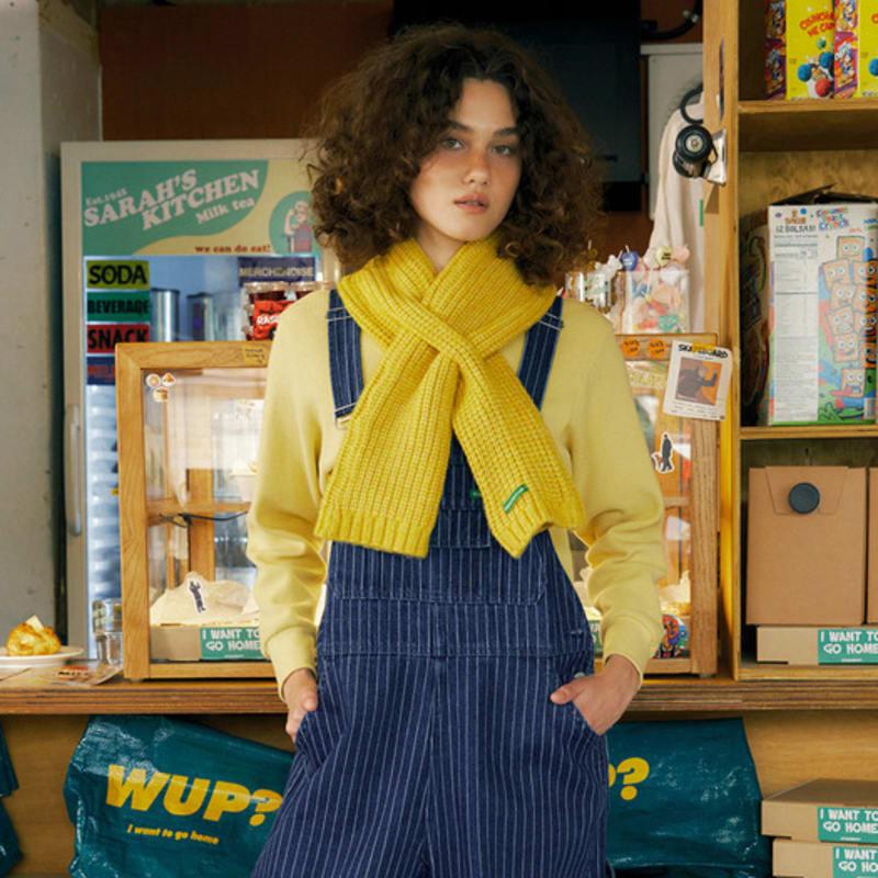 

GREENBUTTER Fluffy Short Muffler (Yellow) FREE