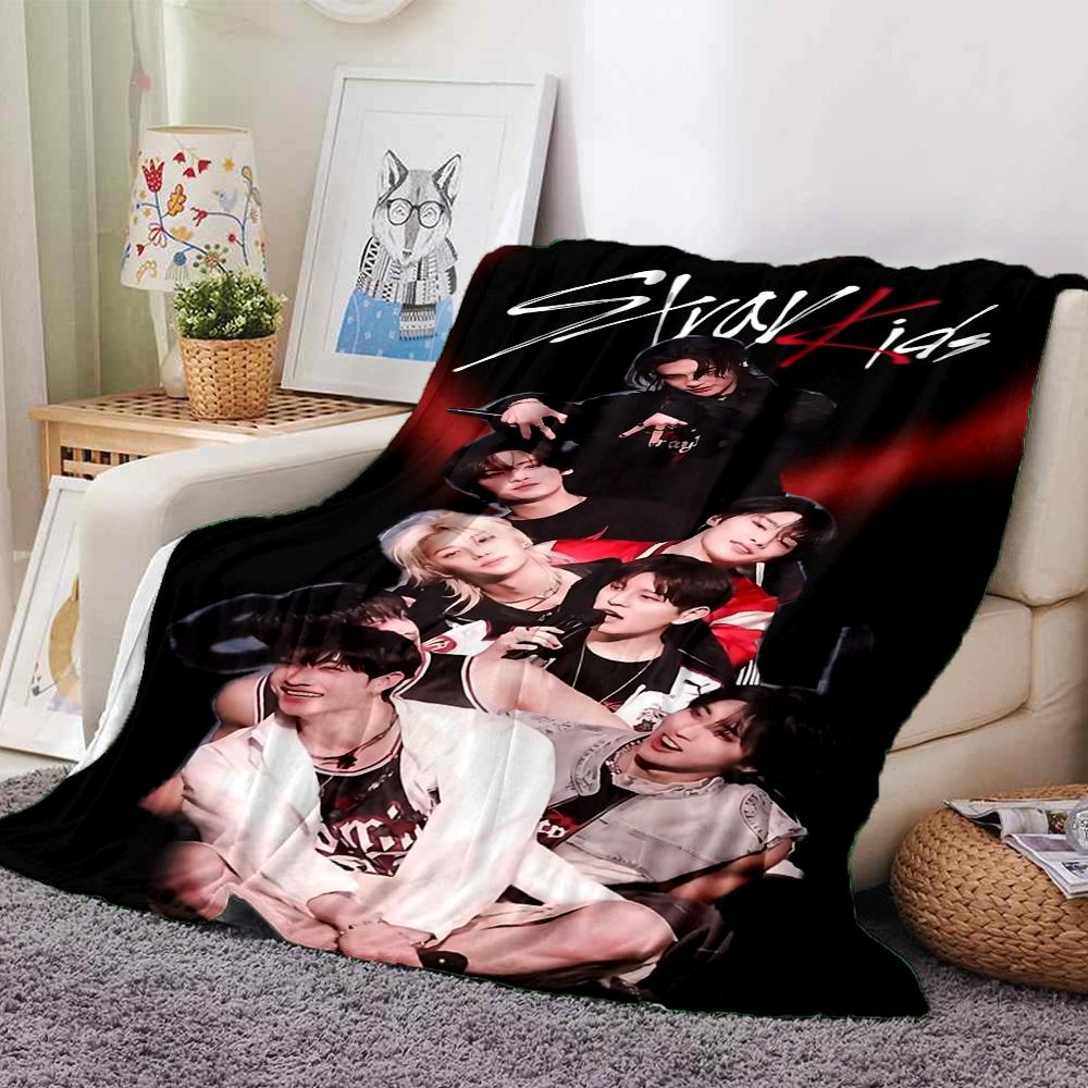 Stray Flannel Blanket Super Soft Warm Cozy Blanket for Sofa Bed Office Travel All‑Season Home Decor Gift