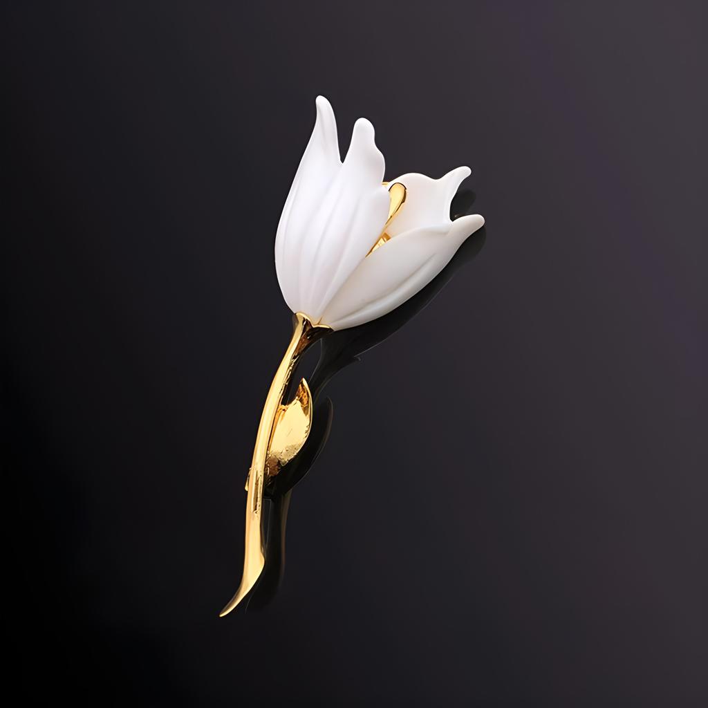 Broșă Magnolia Broșă rafinată și elegantă pentru femei de ultimă generație Design Pin Sense Nișă Accesorii pentru costum