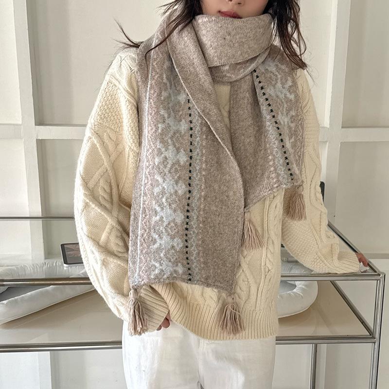 Unisex Ethnic Tassel Scarf: Autumn & Winter Fringe Neck Warmer
