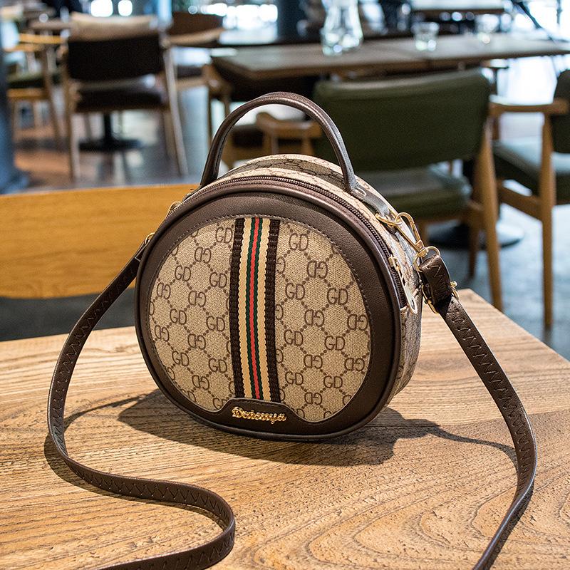 Retro Fashion Printed Shoulder Crossbody Small Round Bag Versatile Light Luxury Women's Bag