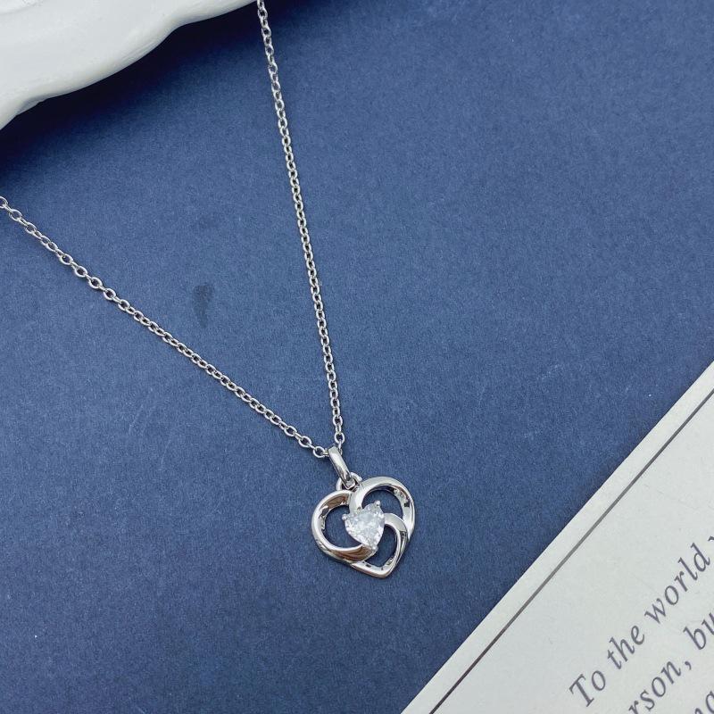 Elegant S925 Sterling Silver Heart Necklace for Women – Fashionable Choker with Zirconia Inlay