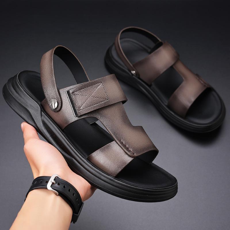 Die erste Schicht Schaffell Sommer neue Herrensandalen Leder Oberbekleidung Strandschuhe Vietnamesische Ledersandalen Herrenhausschuhe Herrenschuhe