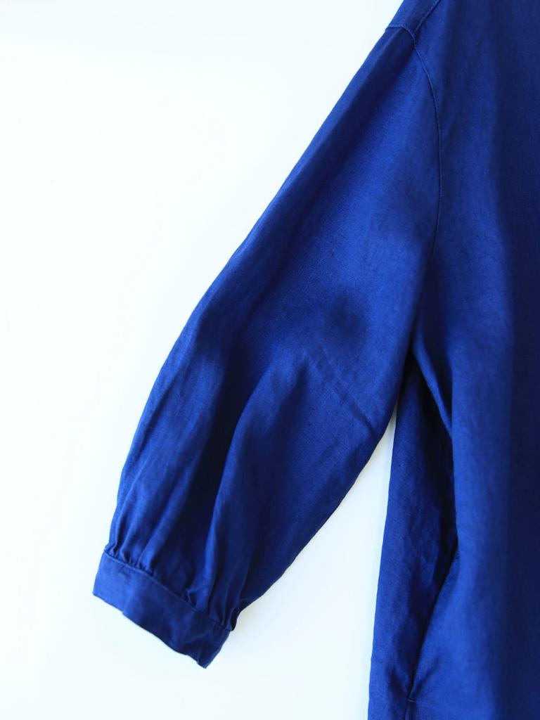 A Stand up Collar Long Shirt Dress