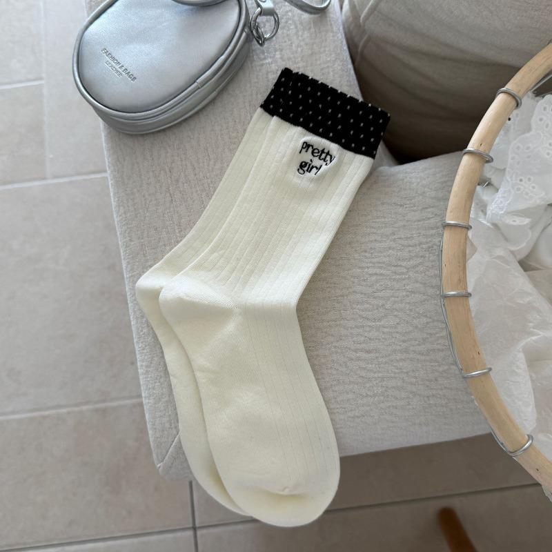 

Женские новые осенние носки-трубы без косточек с вышивкой букв и сочетанием цветов в горошек 1 pair молочный белый