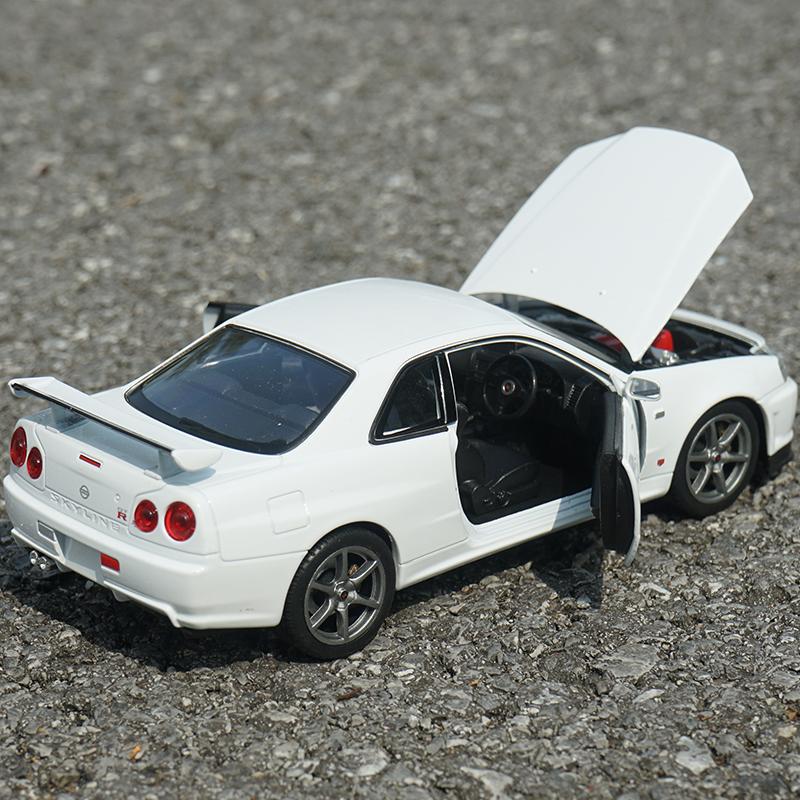 Welly 1/24 Nissan Skyline GTR R34 Alloy Sports Car Model Simulation Diecast Metal Toy Racing Car Model Collection Childrens Gift