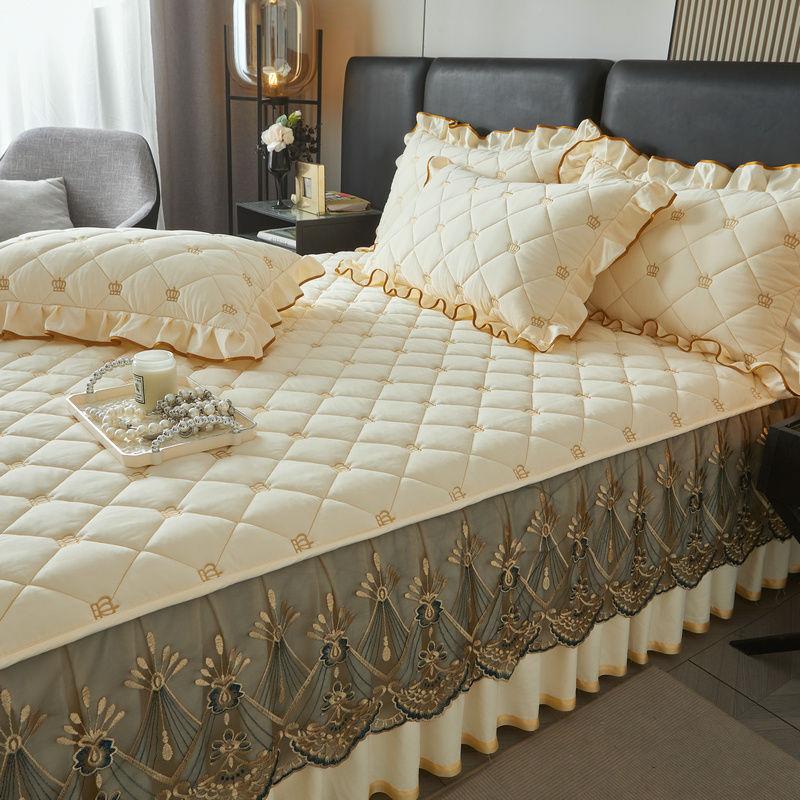 3pcs Korean Style Princess Bed Skirt Set, European Lace Edge Bedspread with Pillow Shams Contemporary Embroidered Lace Bedding Protector