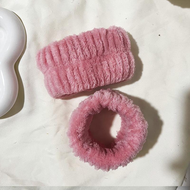 Plush Flannel Absorbent Wristbands & Splash-Proof Headband Set