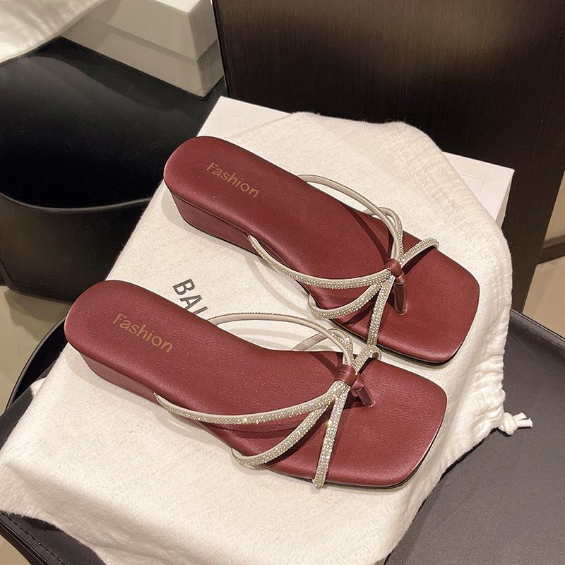 

Стразы тонкий ремешок носок плоская подошва шлепанцы женские сандалии на улице лето 39 бордовый