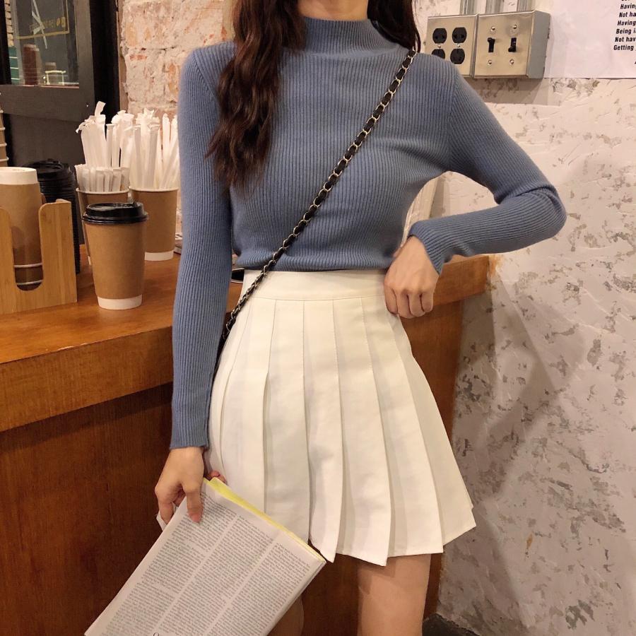 

Это новый, стильный и универсальный женский осенне-зимний свитер с полувысоким воротником.. Это топ с длинным рукавом one size светло-синий