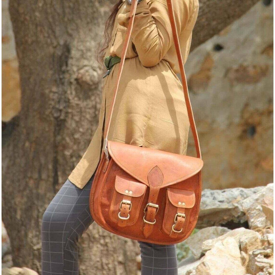 

Женская кожаная женская сумка через плечо в стиле хиппи, коричневая сумка-тоут 10 x 13 x 4 in коричневый