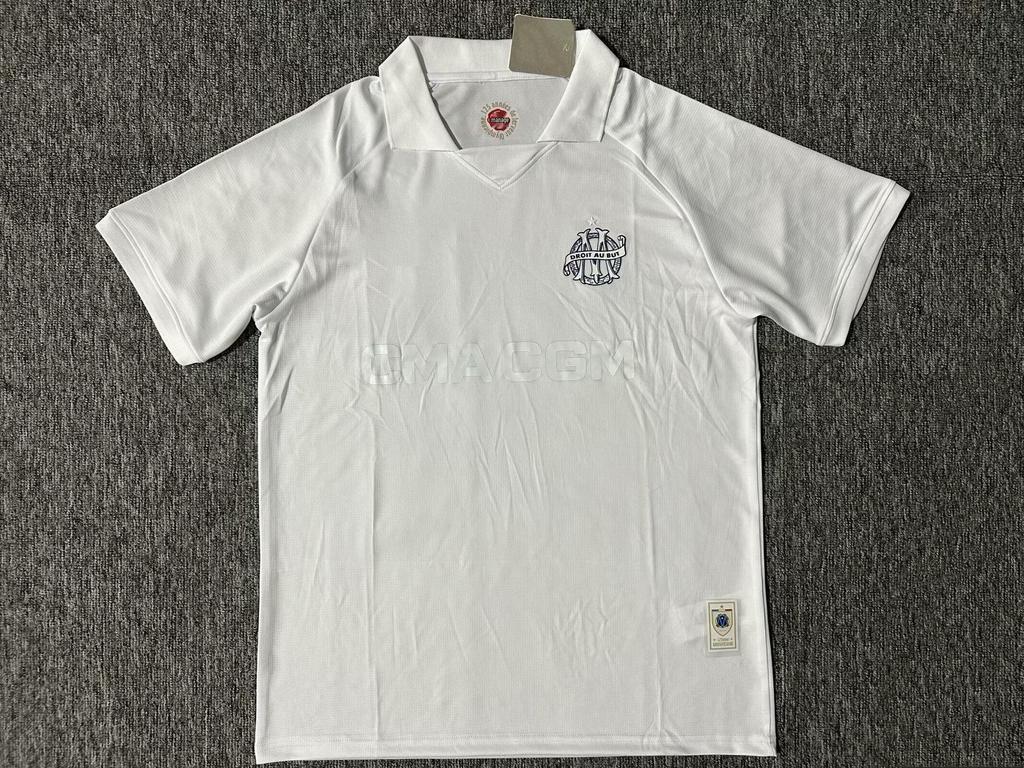 2526 Marseille S. Ferreira & W. Klaus Kurzarm Thailändisches Fußballtrikot