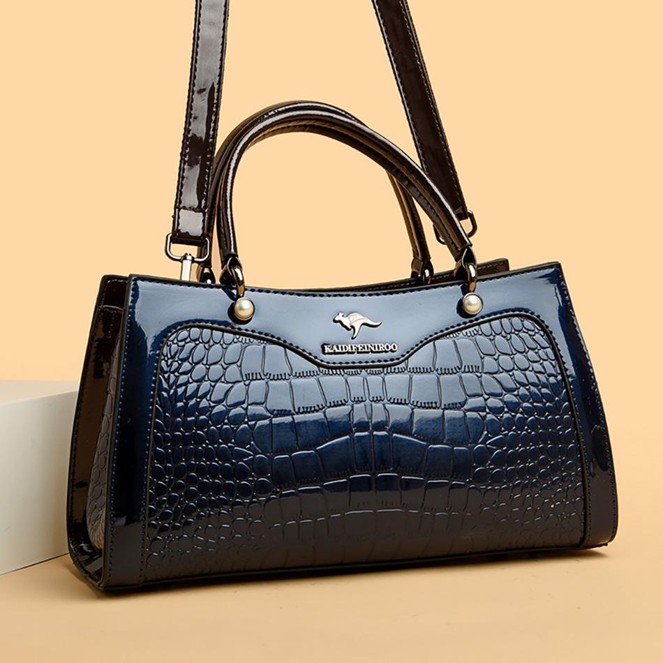 Dámská taška, crossbody kabelka, dámská taška přes rameno, dámská vintage kabelka