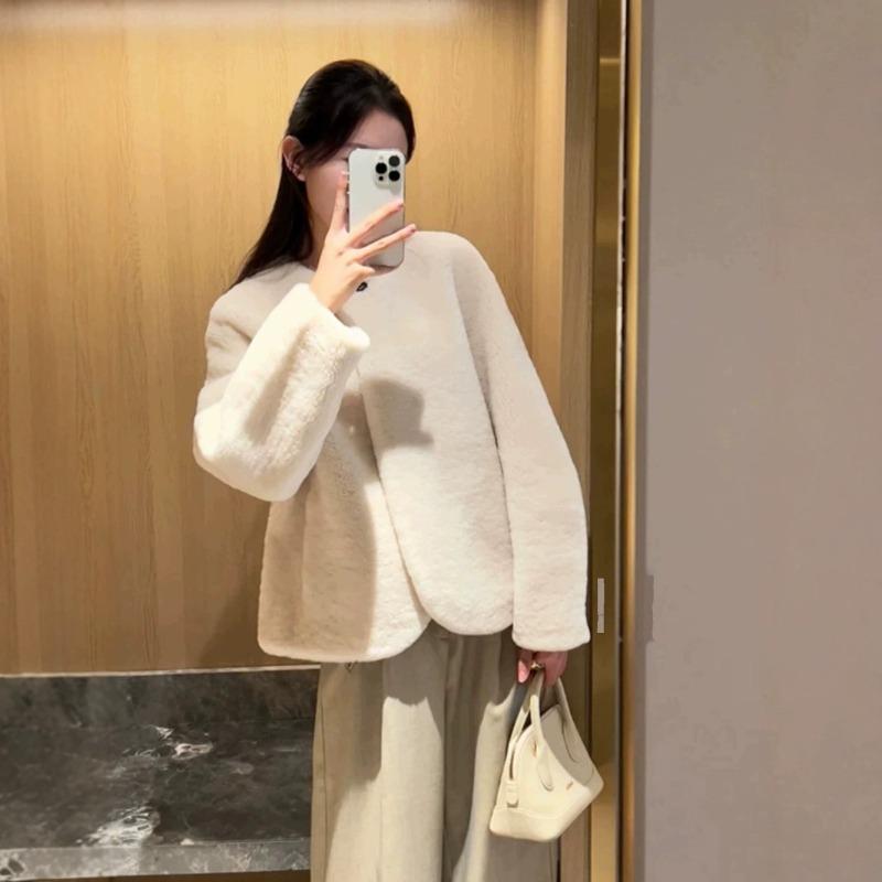 New Winter Environmentally Friendly Fur Coat Women's Short White Loose Lamb Wool High-end Rabbit Fur Plush Top