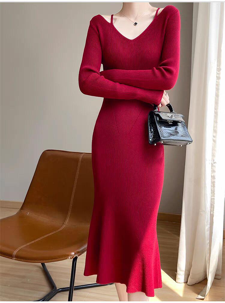 2025 Autumn/Winter Elegant Slim-Fit V-Neck Wool Knit Dress